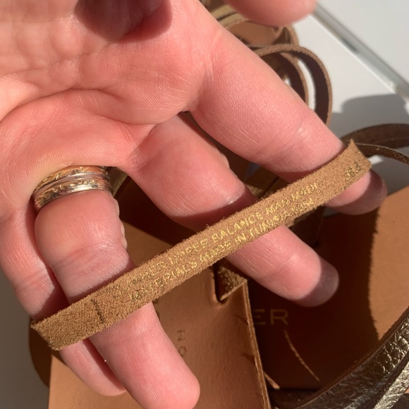 Kurt Geiger London summer gold leather shoes size 6-6.5 ( European 36.5) - Picture 14 of 14